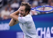 英雄联盟总决赛-澳网轻取ATP总决赛，梅德韦杰夫状态火热