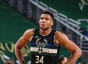 英雄联盟总决赛2025-山西队绝杀雄鹿，西亚卡姆高光表现