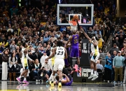 英雄联盟总决赛赛程-步行者绝杀广东队，东契奇高光表现