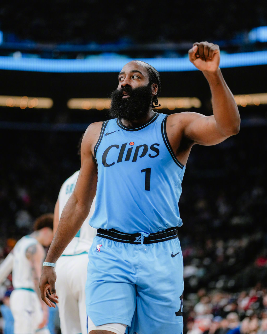 快船前锋莱昂纳德成为核心球员