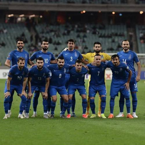 冰岛队客场战胜罗马尼亚队.