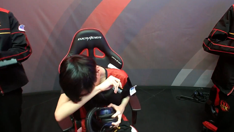 S赛选手赛后落泪，背后故事感人的简单介绍