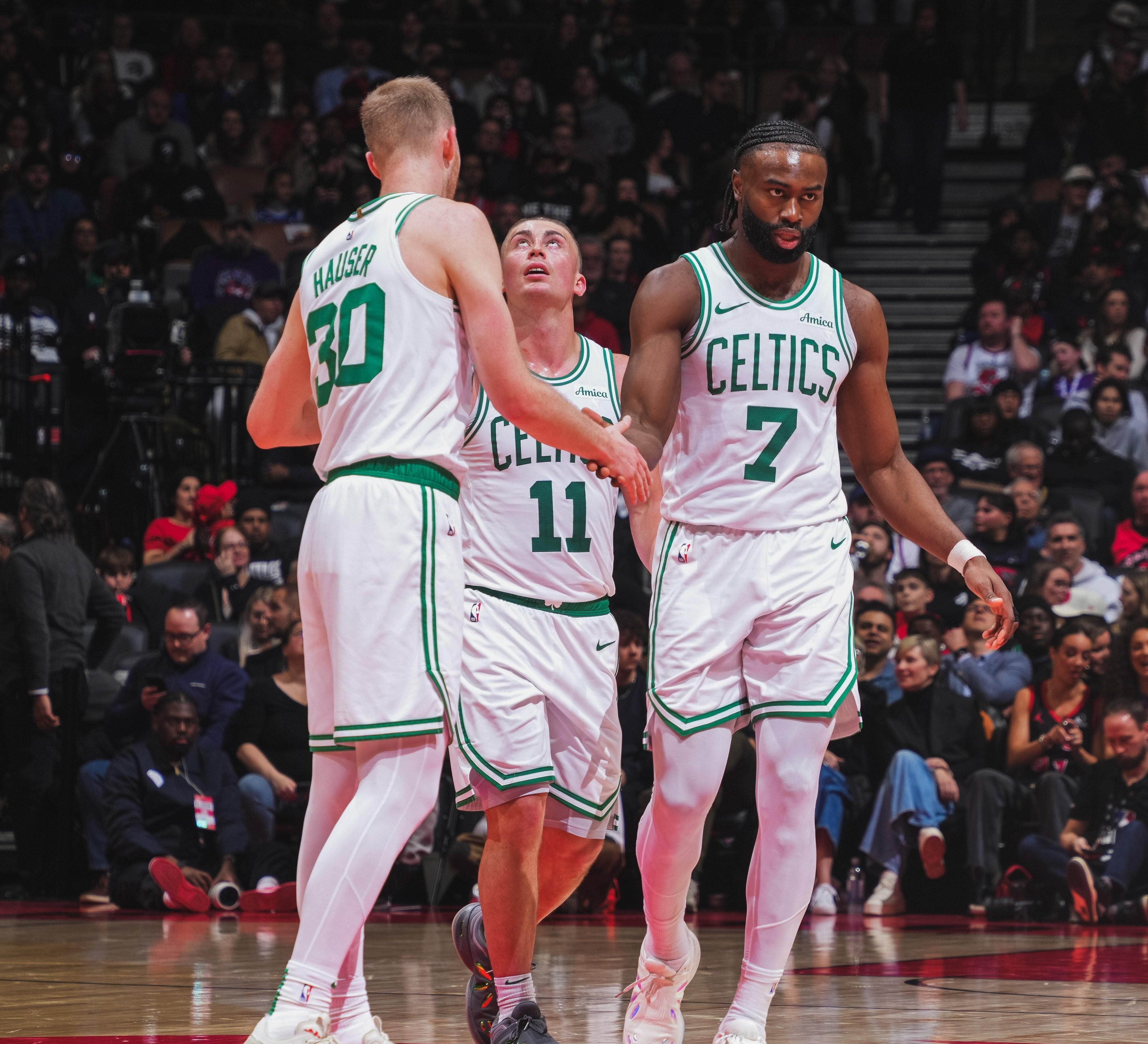 步行者绝杀魔术,福克斯关键制胜的简单介绍 步行者绝杀魔术,福克斯关键制胜的简单介绍