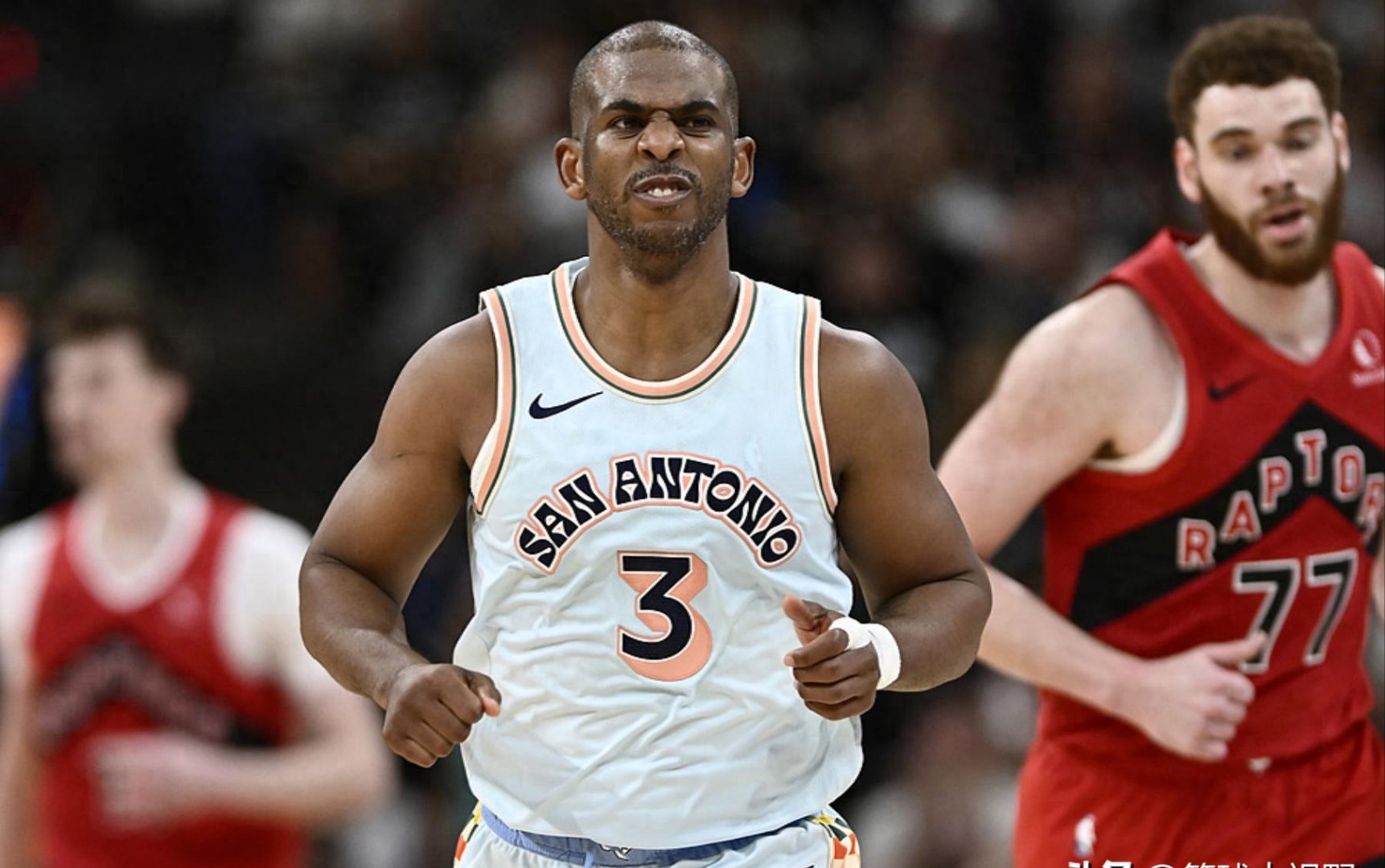 最新动态:马刺主帅突发奇想,让球员轮换上场 最新动态:马刺主帅突发奇想,让球员轮换上场