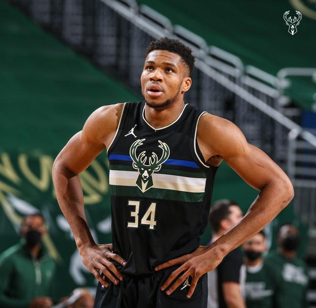 山西队绝杀雄鹿,西亚卡姆高光表现 山西队绝杀雄鹿,西亚卡姆高光表现