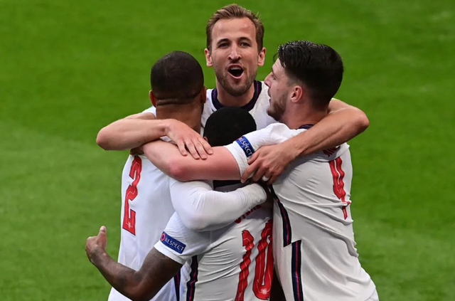 比利时鏖战乌克兰，拉什福德状态火热