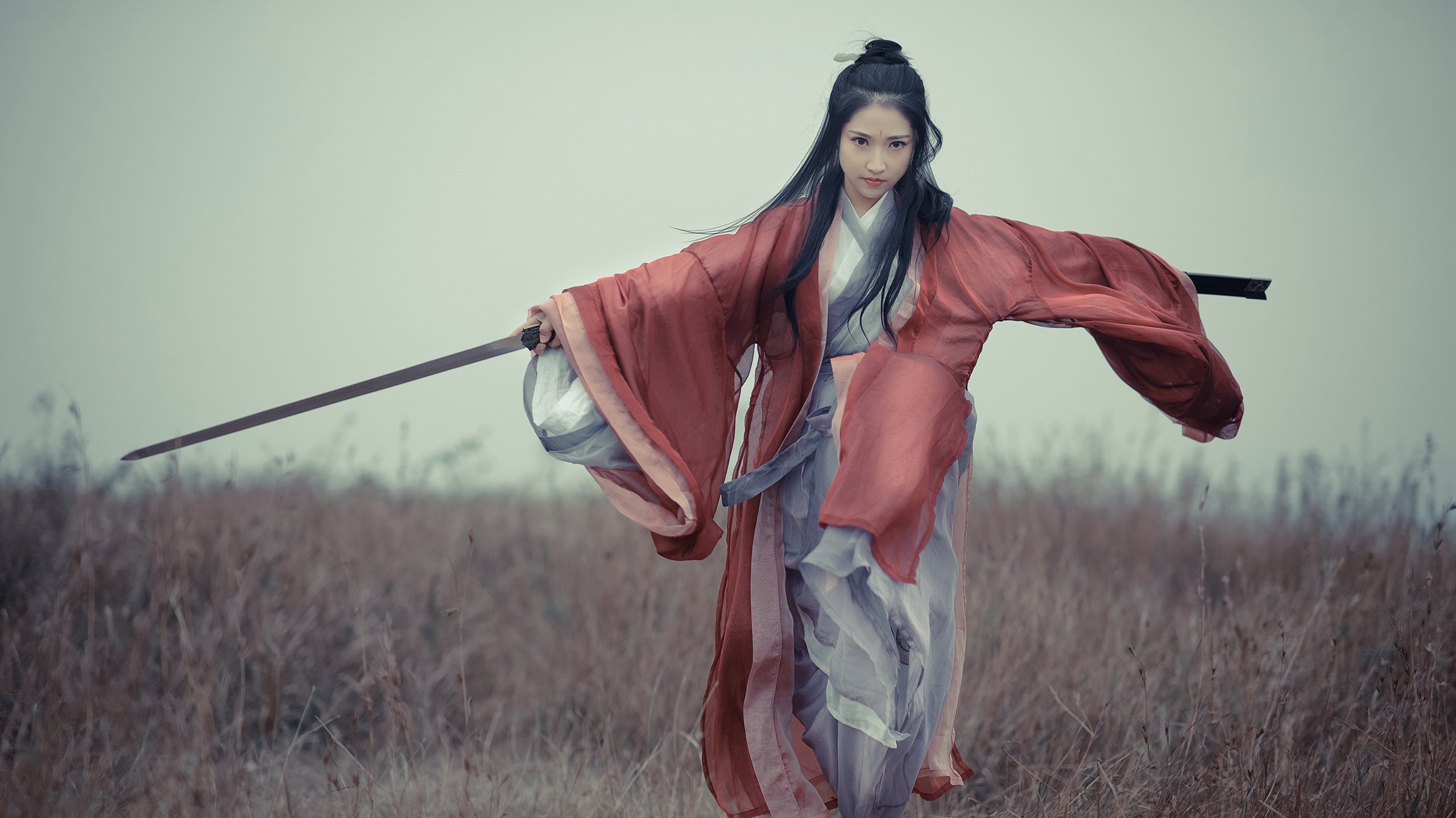 新王登基，莱万决定性瞬间与喀麦隆的战术完胜